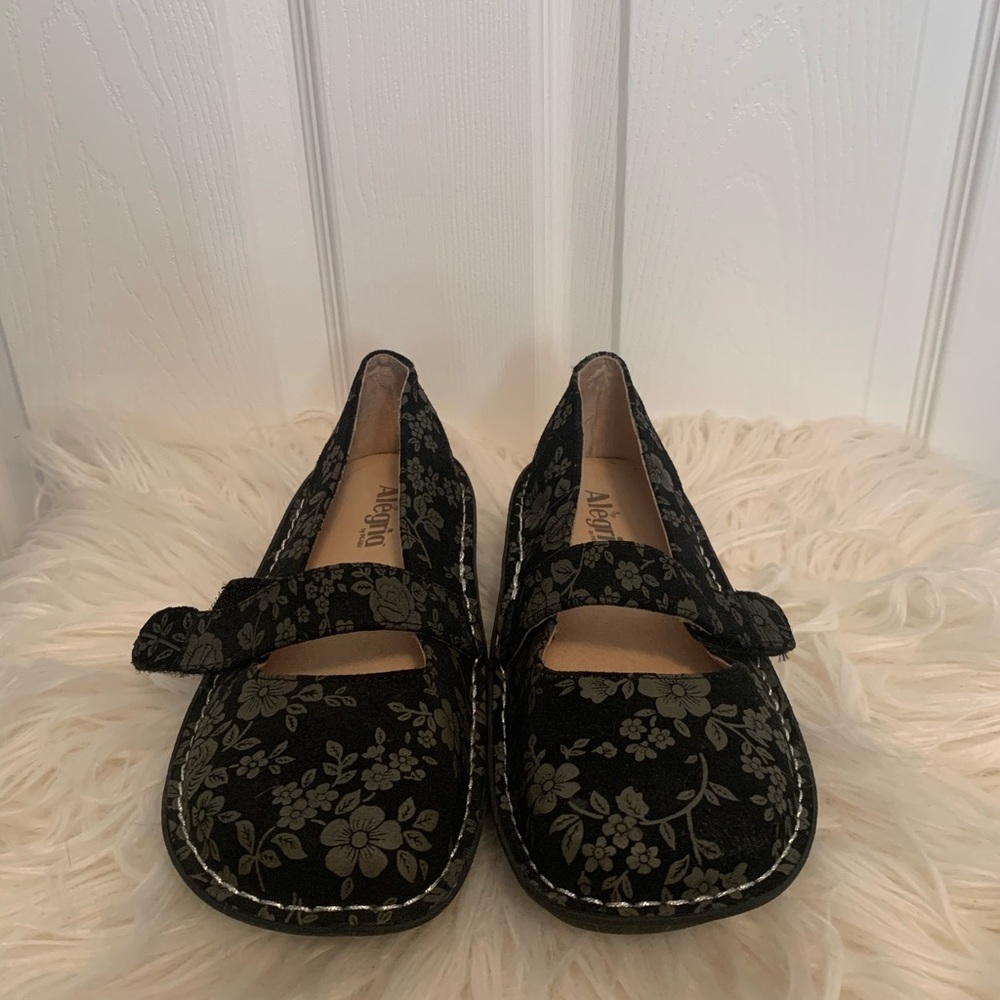 Algeria clogs